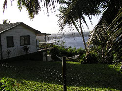 Fully Furnished 2 bedroom house available 29 Oct 09 to mid June 2010
