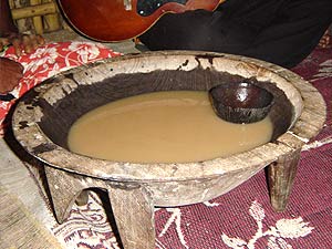 Kava and ipu in the kumete